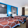 Отель Econo Lodge Inn & Suites Pensacola  Fairgrounds, фото 7