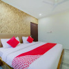 Отель OYO 14892 Hotel Tourista, фото 3