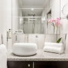 Отель Luxury 3 Bedroom Loft - Le Marais, фото 11