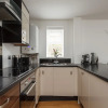 Отель Stunning Contemporary Apartment, фото 3