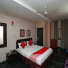 Отель OYO 28336 Hotel Girish, фото 32