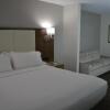 Отель Holiday Inn Express & Suites Kent - University Area, an IHG Hotel, фото 44