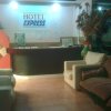 Отель Express, фото 2