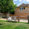 Отель Stylish Self-contained Countryside Accommodation, фото 14
