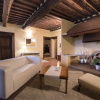 Отель La Signoria 1212. Il Piccolo B&B in Monteriggioni, фото 1