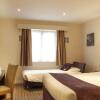 Отель Premier Inn Heathrow M4/J4, фото 1