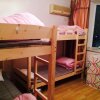 Отель riverside youth hostel в Чунцине