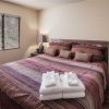 Отель Sierras Grace - Three Bedroom Cabin with Hot Tub, фото 6