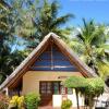 Отель Baobab Beach Lodge & Backpackers в Виланеcулосе