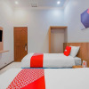 Отель OYO 3909 Arg Guest House Syariah, фото 17