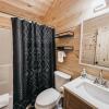 Отель Brand New One Bedroom Cabin With Kitchen Minutes From Lake Hartwell Cabin #3, фото 5
