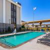 Отель Best Western Plus Lake Jackson Inn & Suites, фото 21