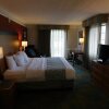 Отель Days Inn and Suites Schaumburg, фото 17