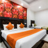 Отель OYO Flagship 5179 Hotel Noida Saffron, фото 17