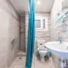 Отель Sweet and Central apt for 2 Fresh Paint feb 2024, фото 7