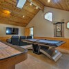 Отель Black Bear by Avantstay Spacious Viking Lodge in Tahoe Donner w/ Game Room & Hot Tub!, фото 14