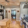 Отель Downtown Austin Home w/ Patio, 3 Mi to Soco!, фото 11