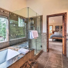 Отель Tahoe Donner Retreat w/ Hot Tub & Fireplace!, фото 8