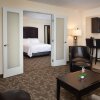 Отель Holiday Inn Hotel & Suites Charleston West, an IHG Hotel, фото 42