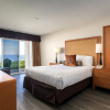 Отель The Coho Oceanfront Lodge, фото 6