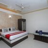 Отель Shanti Palace By OYO Rooms в Агре