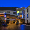 Отель Holiday Inn Express Great Barrington в Грейте Баррингтоне