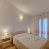 Отель The Fantastic Residenza Badus 1 Bedroom Apartment Sleeps 4, фото 4