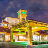 Отель La Quinta Inn & Suites by Wyndham Colorado Springs South AP, фото 1