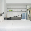 Отель Warm And Simply Studio Room At Urbantown Serpong Apartment, фото 4