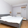 Отель Self-check-in spacious 1 bedroom apartment with free parking, фото 6