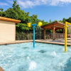 Отель Howard Johnson by Wyndham Pigeon Forge, фото 18