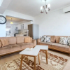 Отель Seaview House w Balcony and Shared Garden, фото 12