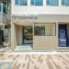 Отель TAKUTO STAY KYOBASHI TSUMIKI - Hostel, фото 1