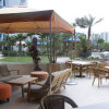 Отель Palms Resort 2 Br Condo Walk To Joe's Crab Shack Rjv 1557, фото 13