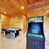 Отель Peaceful Serenity W Private Hot Tub And Game Room 4 Bedroom Cabin, фото 32