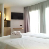 Отель Plaza Hostel Rooms, фото 22
