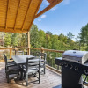 Отель Changes In Latitude 3 Bedroom Cabin by RedAwning, фото 29