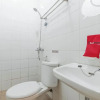 Отель RedDoorz Plus @ Hertasning Area, фото 5