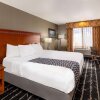 Отель La Quinta Inn Suites Wyndham Vancouver, фото 26