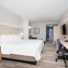 Отель Holiday Inn Express & Suites Phoenix - Glendale Sports Dist, an IHG Hotel, фото 37