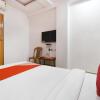 Отель OYO Flagship 76255 Airport Comfort Stay, фото 1