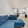 Отель Central 1-bed Apartment in Slough Sleeps 3!, фото 1
