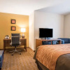 Отель Comfort Inn & Suites Brattleboro I-91, VT, фото 5