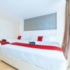 Отель Reddoorz Plus @ Hotel Metro, фото 31