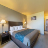 Отель Econo Lodge Inn & Suites Bridgeport, фото 5
