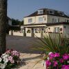 Отель Crossways & Sea View Self Catering Holiday Cottages & Apartments в Торки