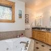 Отель Bright Beauty in South Lake Tahoe by RedAwning, фото 7