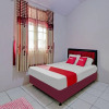 Отель OYO 90543 An-nur Guest House Syariah, фото 23