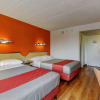 Отель Motel 6 York North, фото 6