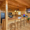 Отель Bear Pause II - Three Bedroom Cabin, фото 8